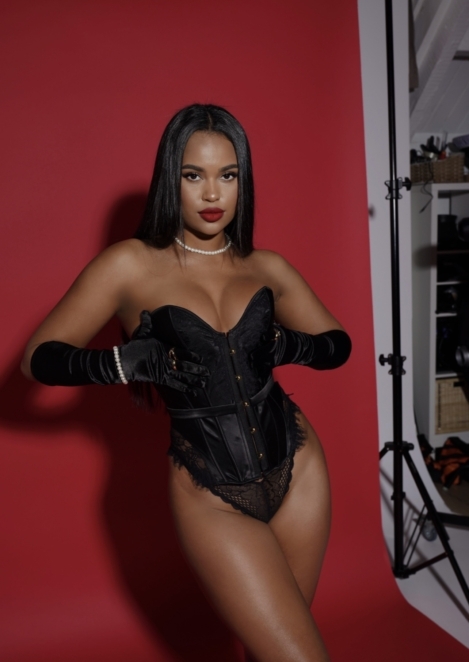 Индивидуалка Нина у метро Петроградская, бляди Питера - фото 2